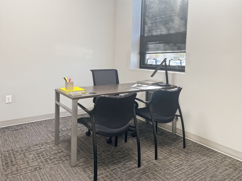 More Photos Of 3600-3700 Park 42 Dr, Sharonville Coworking Space