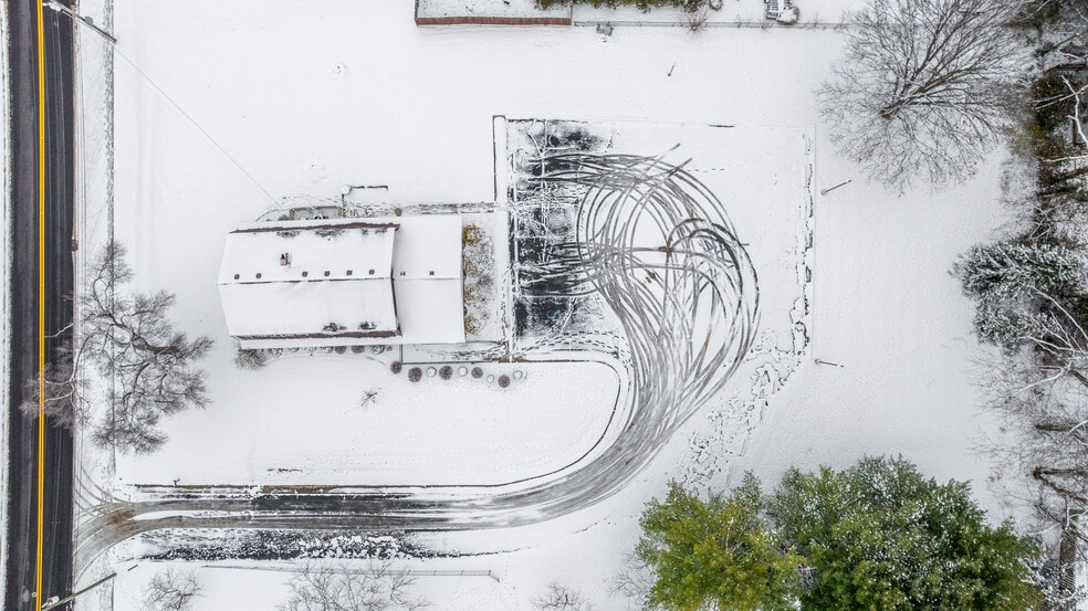 More Photos Of 814 E Washington St, Greencastle Medical For Sale