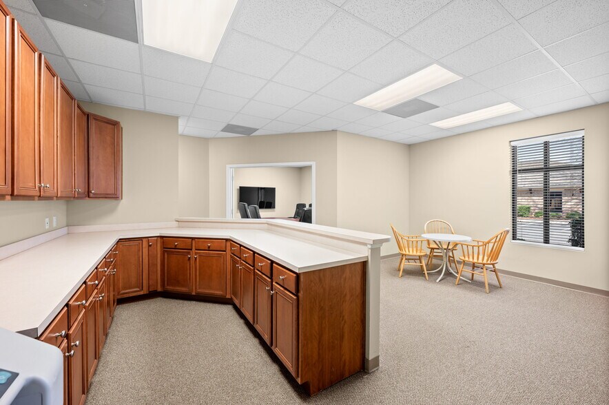 More Photos Of 1234 Mann Dr, Matthews Office For Lease