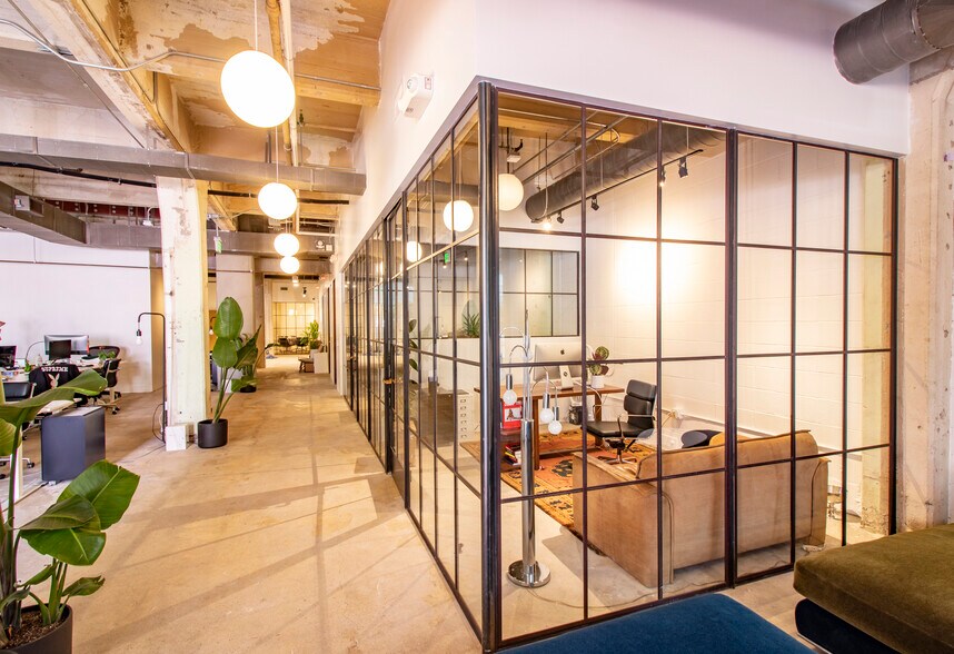 More Photos Of 837 N Spring St, Los Angeles Office For Sale