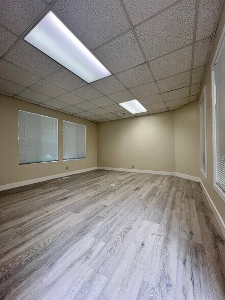 More Photos Of 2011 Soscol Ave, Napa Office For Lease