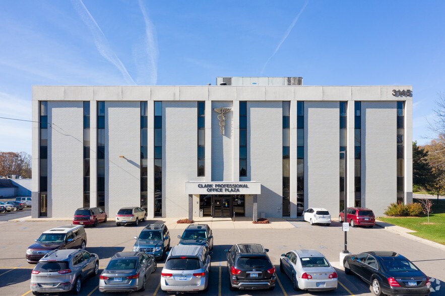 More Photos Of 3145 W Clark Rd, Ypsilanti Medical For Lease