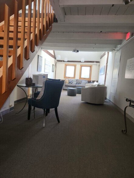 More Photos Of 45 Walden St, Concord Office For Lease
