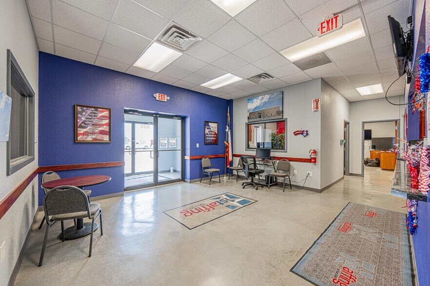 More Photos Of 650 S John Ben Shepperd Pky, Odessa Office For Sale