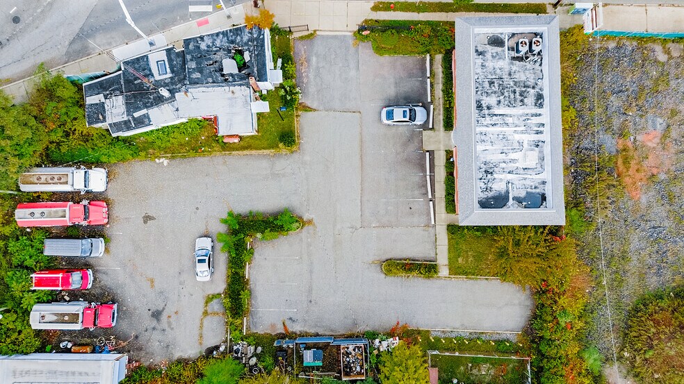 More Photos Of 256 Kennedy Blvd, Bayonne Industrial For Lease