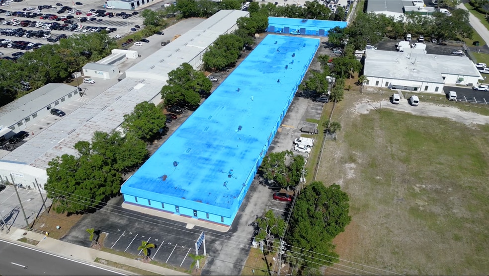 More Photos Of 14605 49th St N, Clearwater Light Distribution For Lease