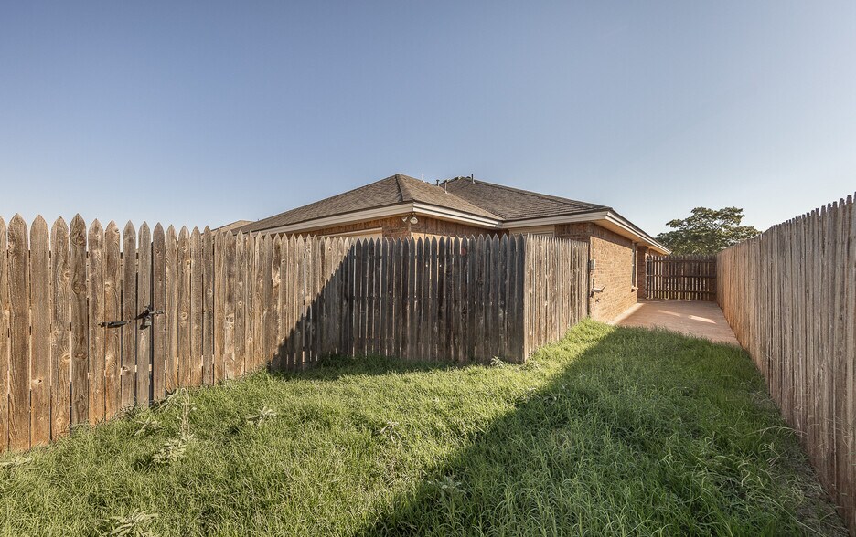 More Photos Of 602 N Belmont, Lubbock Apartments For Sale