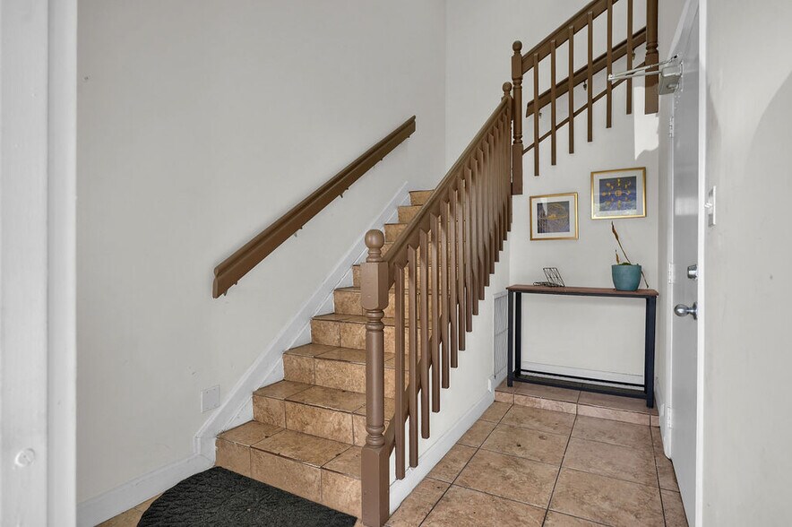 More Photos Of 7007 SW 13th Ter, Miami Warehouse For Sale