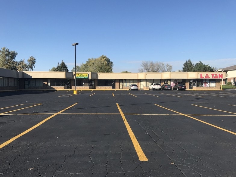 More Photos Of 8100 W 111th St, Palos Hills Unknown For Lease