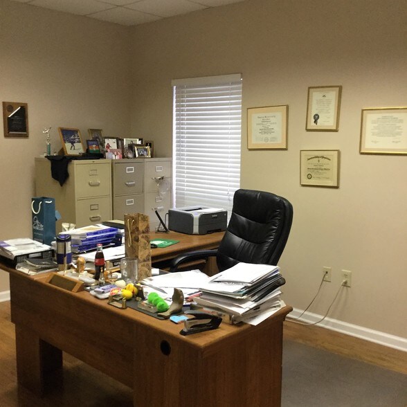 More Photos Of 6285 Garden Walk Blvd, Riverdale Medical For Lease