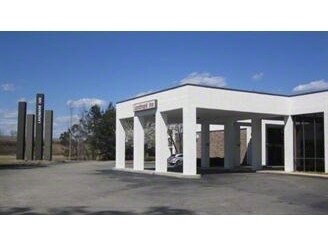 Primary Photo Of 1301 4th St, Hartsville Hotel For Sale