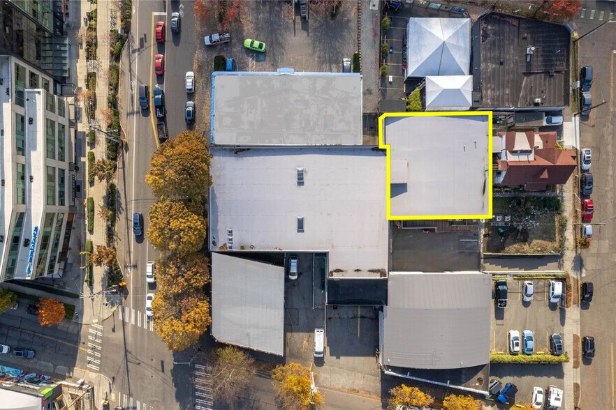 Primary Photo Of 3410 Woodland Park Ave N, Seattle Warehouse For Lease