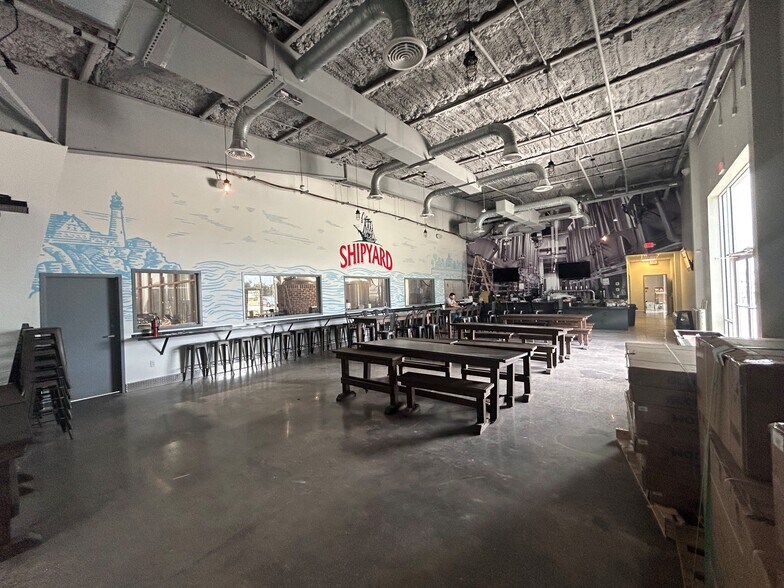 More Photos Of 2650 Jewett Ln, Sanford Manufacturing For Lease