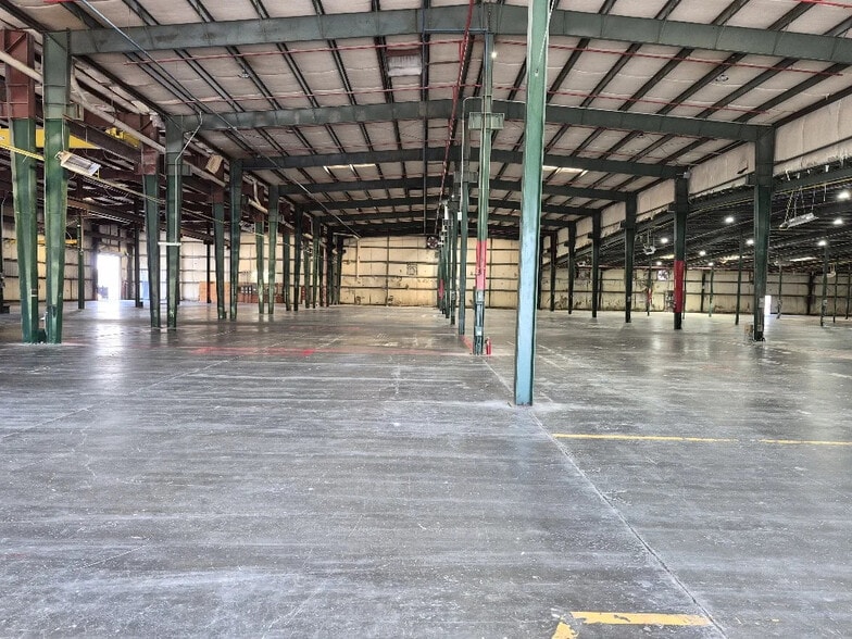 More Photos Of 10700 John Price Rd, Charlotte Warehouse For Sale