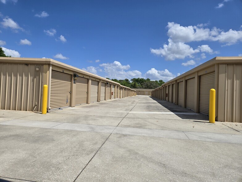More Photos Of 15635 State Road 50, Clermont Self Storage For Lease
