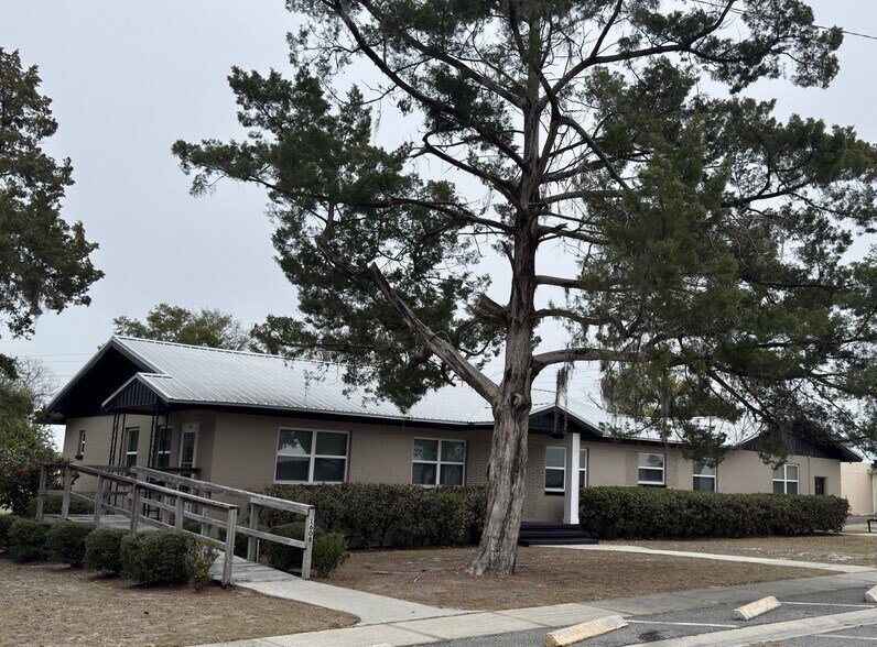 Primary Photo Of 160 SW Nightingale St, Keystone Heights Office For Sale