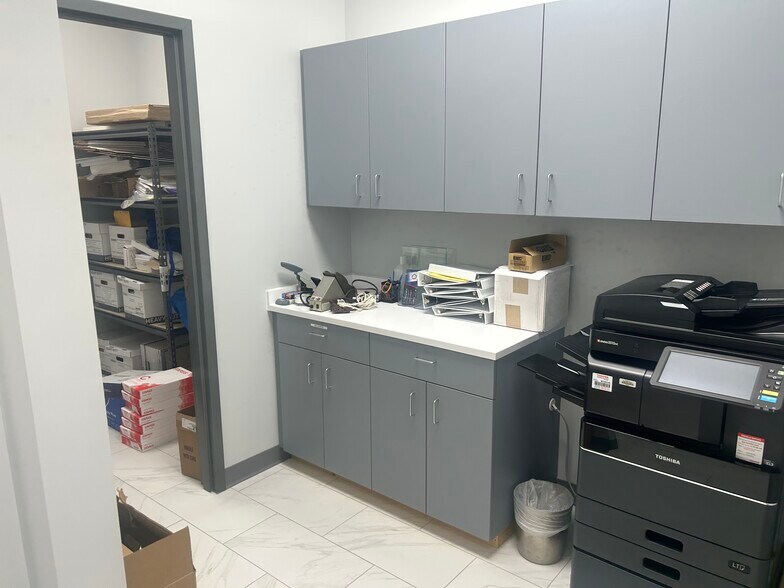 More Photos Of 36254 Emerald Coast Pky, Destin Freestanding For Lease