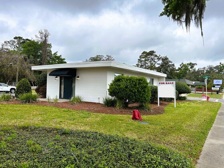 Primary Photo Of 798 SW Main Blvd, Lake City Office For Sale