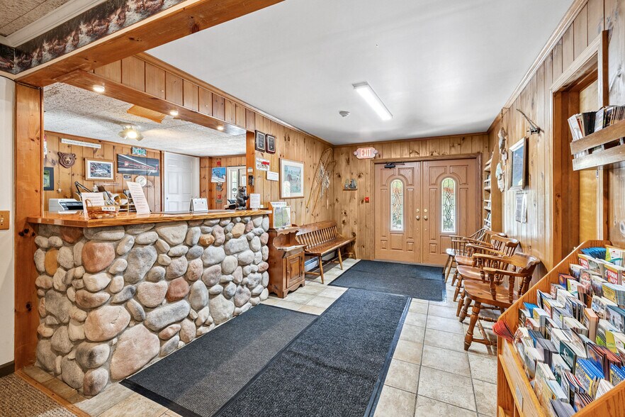 More Photos Of 344 Vt Route 100, West Dover Hotel For Sale