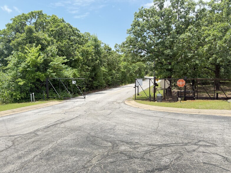 More Photos Of 3333 S 29th W Ave, Tulsa Office For Sale