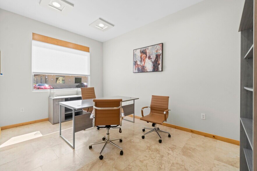 More Photos Of 25329 Budde Rd, The Woodlands Unknown For Lease