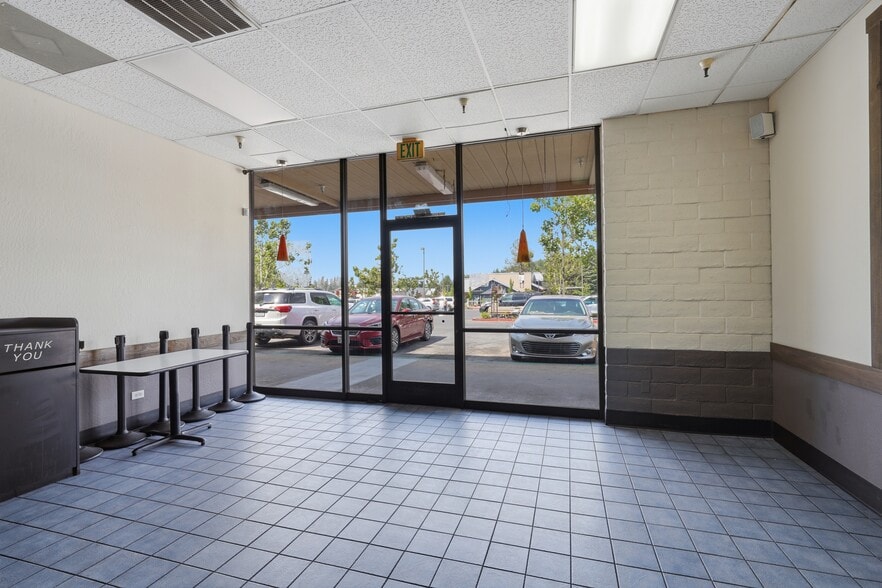 More Photos Of 867-873 Sutton Way, Grass Valley General Retail For Lease