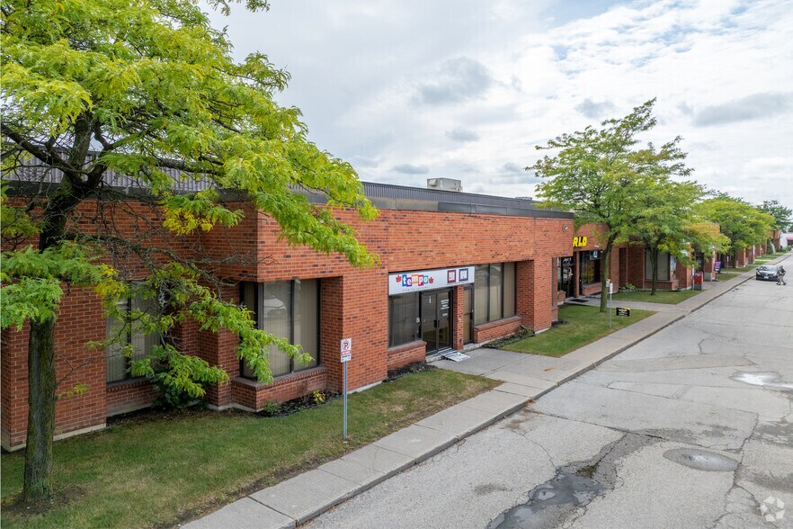 More Photos Of 1735 Bayly St, Pickering Light Distribution For Lease