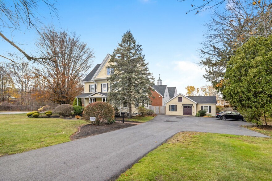 More Photos Of 70 Main St, Lynnfield Daycare Center For Sale