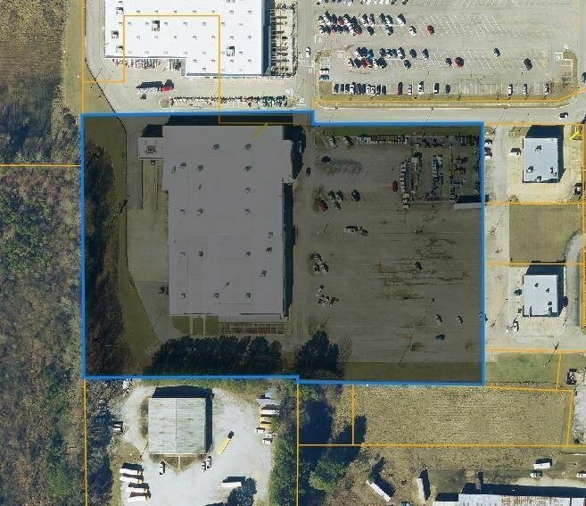 More Photos Of 200 Walmart Cir, Booneville Unknown For Lease