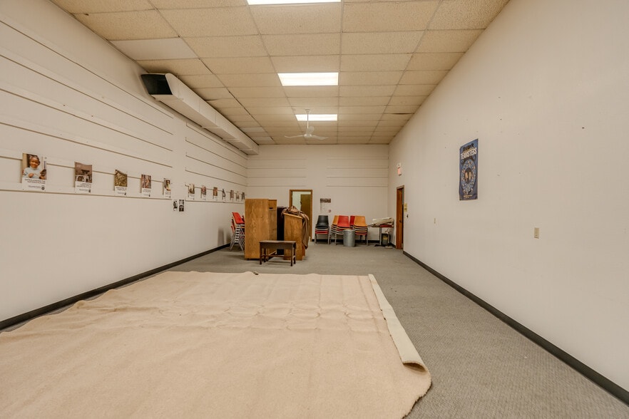 More Photos Of 1100 Basin Ave, Bismarck Flex For Sale