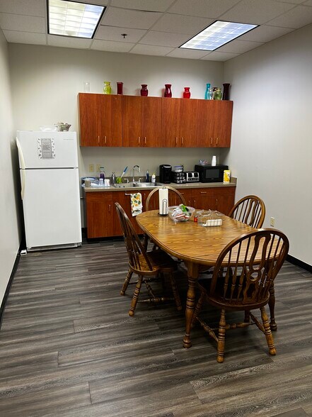 More Photos Of 1637 Athens Hwy, Grayson Office For Sale