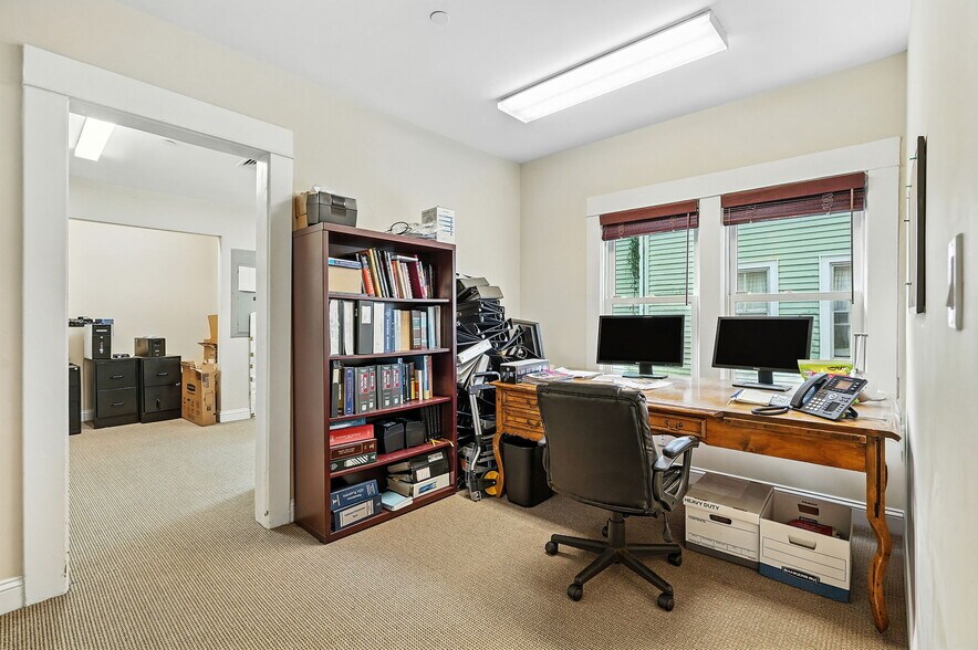 More Photos Of 93 N Greeley Ave, Chappaqua Office For Sale