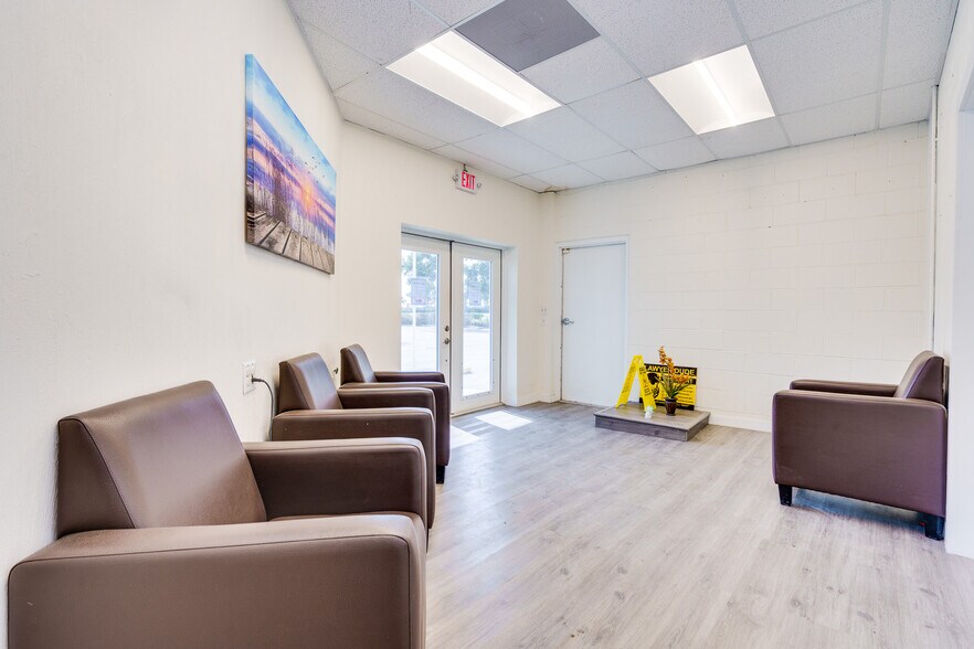 More Photos Of 118 Fairview Ave, Daytona Beach Freestanding For Sale