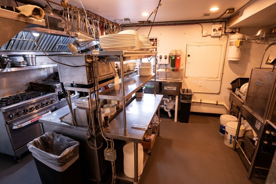 More Photos Of 227 Main St, Butler Restaurant For Sale