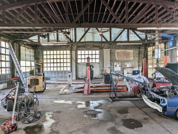 More Photos Of 1409 SW Jefferson Ave, Peoria General Retail For Sale