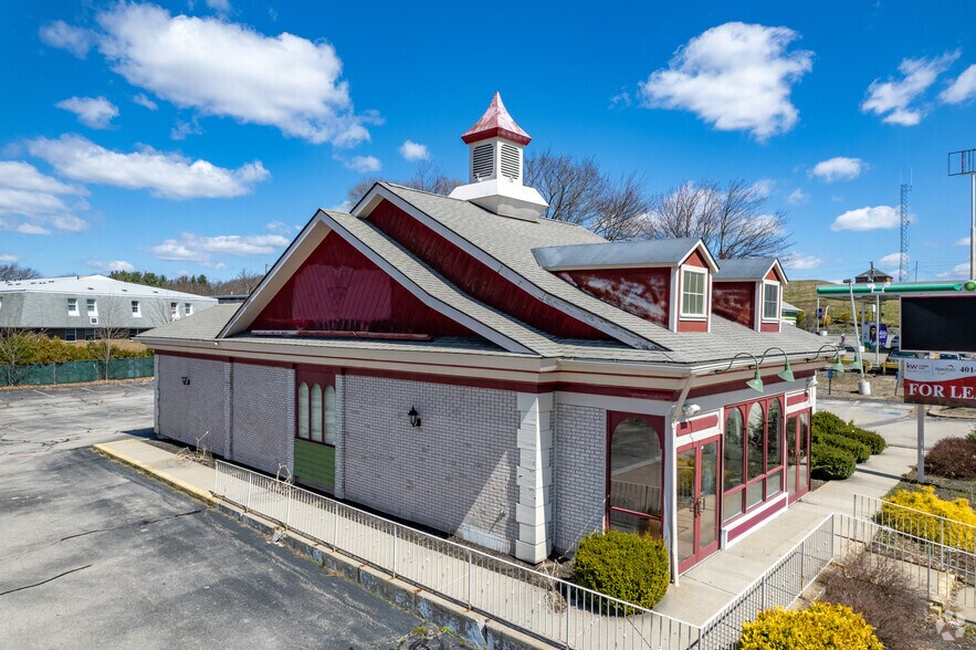 More Photos Of 1883 Mineral Spring Ave, North Providence Restaurant For Sale