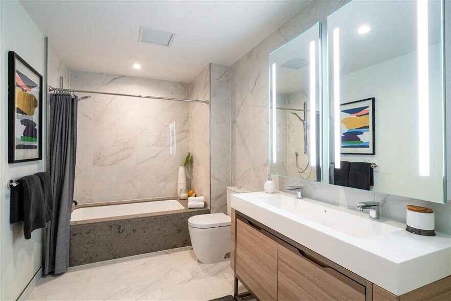 More Photos Of 1000 W 8th St, Los Angeles Apartments For Lease