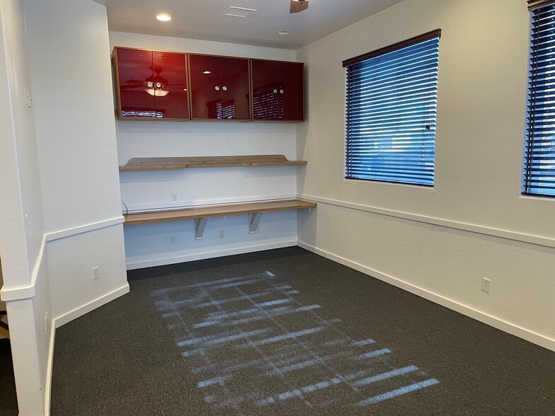 More Photos Of 1951 Commerce Center Circle, Prescott Medical For Lease