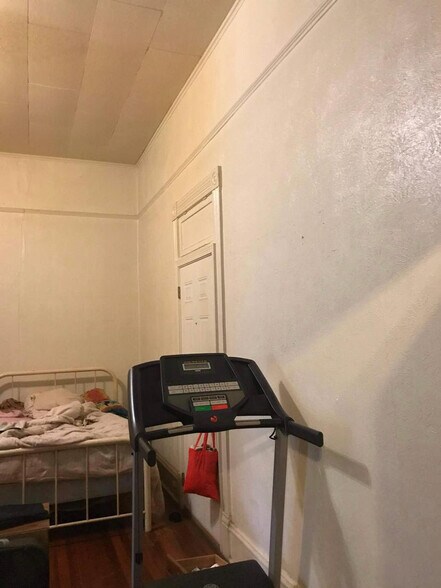 More Photos Of 415 Dewey St, Waycross Apartments For Sale