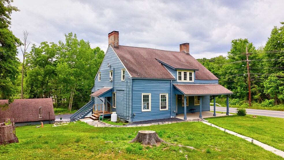 More Photos Of 967 Little Britain Rd, New Windsor Freestanding For Sale