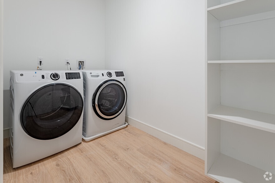 More Photos Of 545 S Livingston Ave, Livingston Apartments For Lease