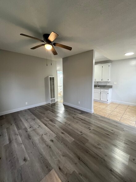 More Photos Of 732 W 76th St, Los Angeles Apartments For Sale