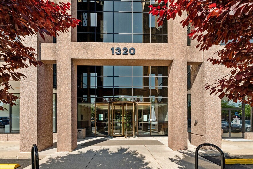 More Photos Of 1320 Old Chain Bridge Rd, McLean Office For Lease