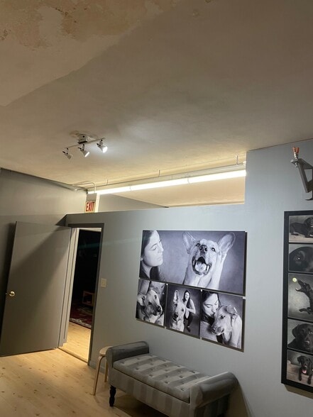 More Photos Of 3407-3421 Church St, Skokie Unknown For Lease