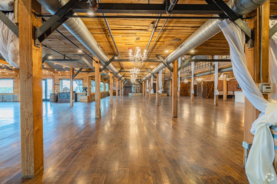 More Photos Of 468 SW 24th Ave, Goldsby Lodge Meeting Hall For Sale