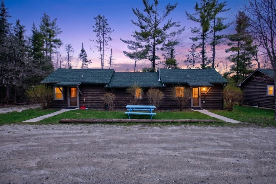 More Photos Of 10935 Linger Longer Rd, Grayling Hospitality For Sale
