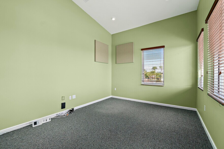 More Photos Of 3270 Highway A1A, Melbourne Beach Office For Lease