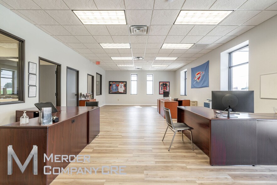 More Photos Of 4920 W I-40 Service Rd, Oklahoma City Showroom For Lease
