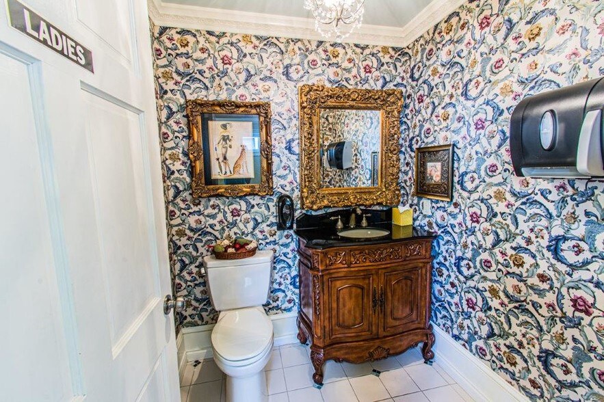 More Photos Of 183 S Main St, Russellville Restaurant For Sale