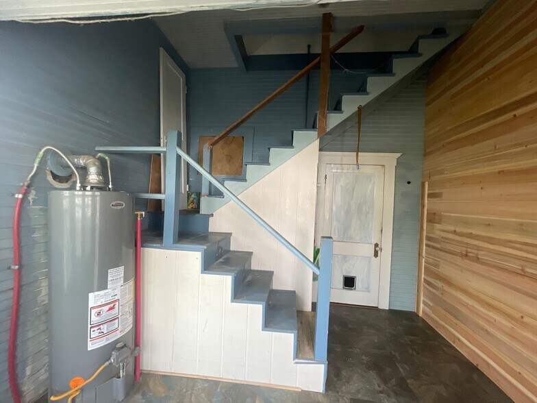 More Photos Of 215 W Main St, Lometa Specialty For Sale